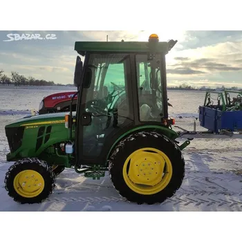 Zahradní traktor Kabina malotraktoru John Deere s topením Kabina malotraktoru John Deere s topením