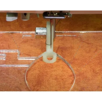 Příslušenství k šicímu stroji NF315 - Quiltovací patka pro pravítka