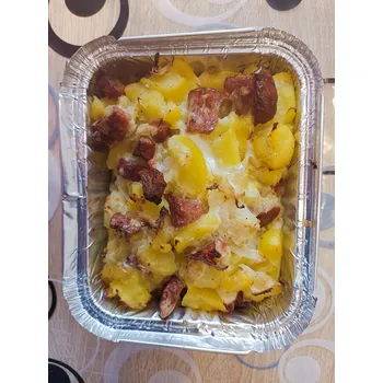 Hotové jídlo Zapékané brambory se zelím a salámem - 1 porce, min. 350 g