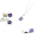 Stříbrný náhrdelník se surovým Ametystem Délka řetízku: 55 cm, Typ řetízku: Cable ( jednoduchý ) Ag 925/1000
