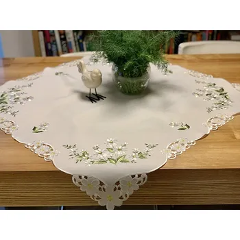 Šála BYTEMA Vyšívaný ubrus a šál KOPRETINKY 30 cm