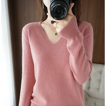 Dámský svetr Pletený svetr s dlouhým rukávem a výstřihem do V Barva: Růžová, Velikost: XS