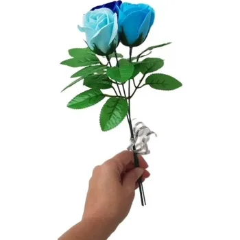 umělá květina made by ANTEROS Dekorace Mýdlová kytice z mýdlových květů růže Trio Modrá na stonku s lístky