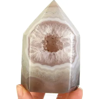 Přírodní kámen Špice z achátu s dutinou Brazílie 336g