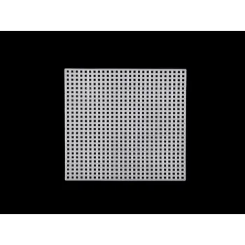 Plastová kanava / mřížka vyšívací, malé, 1 (10,8x10,8 cm) bílá