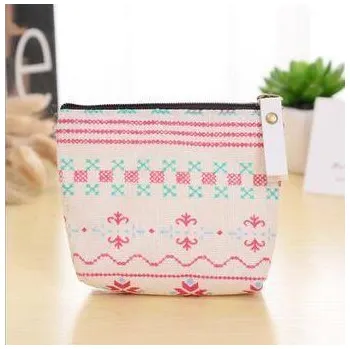 Malá dámská peněženka se zipem - 18