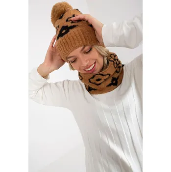 Čepice Dámská čepice s kožešinkovou bambulí model 1785 barva camel