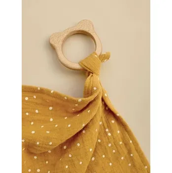 Hračka pro kojence Liewood Dřevěné kousátko s mazlící dečkou Dines Liewood Dines Teether Cuddle Cloth