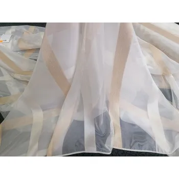 Záclona BYTEMA Voálová záclona PRUHY ZLATÉ 300 cm