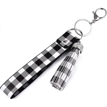 Luxusní klíčenka, BÍLOČERNÉ KÁRO, imitace kůže, s karabinou, cca 23cm,1ks