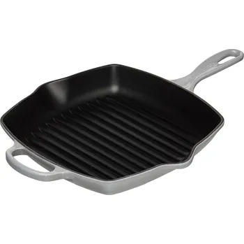 Pánev Le Creuset, Grilovací pánev Signature čtvercová 26 cm světlý šedá - Formadore
