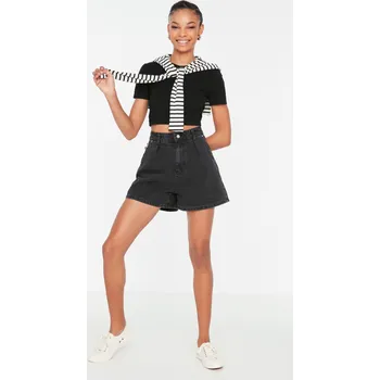 Dámské kraťasy Dámské kraťasy Trendyol Nacy Trendyol černá 1256999