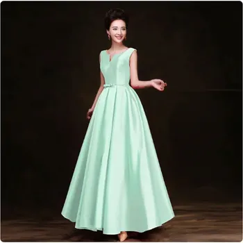 Dámské šaty Dlouhé dámské saténové šaty na ples nebo pro družičku Barva: světle zelená, Velikost US: 10