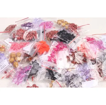 Korálek Plast výprodej č.27 (50ks)