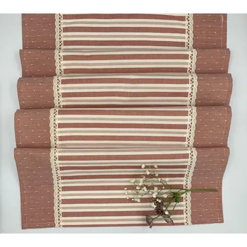 ubrus Běhoun z červeného kanafasu proužky a puntíky s krajkou Vzor kanafasu: Skládané pruhy, Běhouny sešívané: 43x200cm