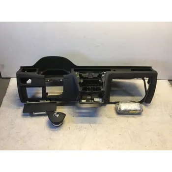 Palubní deska VW Passat 3G B8 S Airbagem řidiče + Spolujezdce +Kolenní airbag řidiče