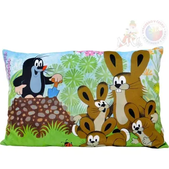 plyšák Moravská ústředna Polštář Krtek 45x30cm Se zajíci (plyšová hračka)