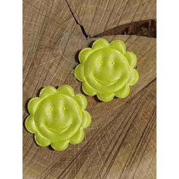 Nášivka Aplikace saténová kytička s úsměvem barva světle žlutá