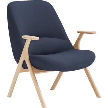 Křeslo Teulat Nízké modré křeslo Dins s dřevěnou podnoží