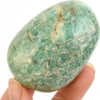 Přírodní kámen Hladký kámen amazonit z Madagaskaru 162g