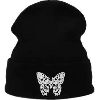 Čepice Dámská zimní čepice s výšivkou - 001 B Černá