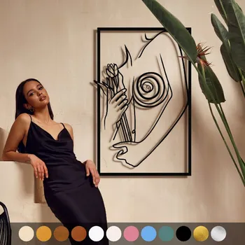 Obraz WoodenPuzzle.cz Dřevěný obraz - Žena s květy Barva: Zlatá, Velikost: XL