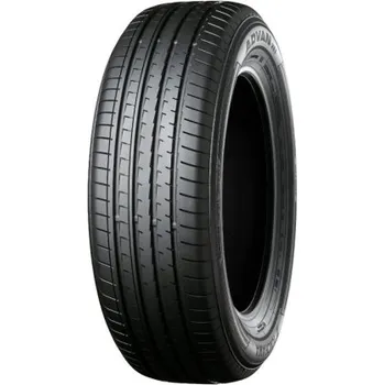 Letní osobní pneu YOKOHAMA ADVAN V61E 235/60 R18 107V XL