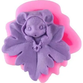 Silikonová forma - Myšička v listu 70 x 70 x 30 mm