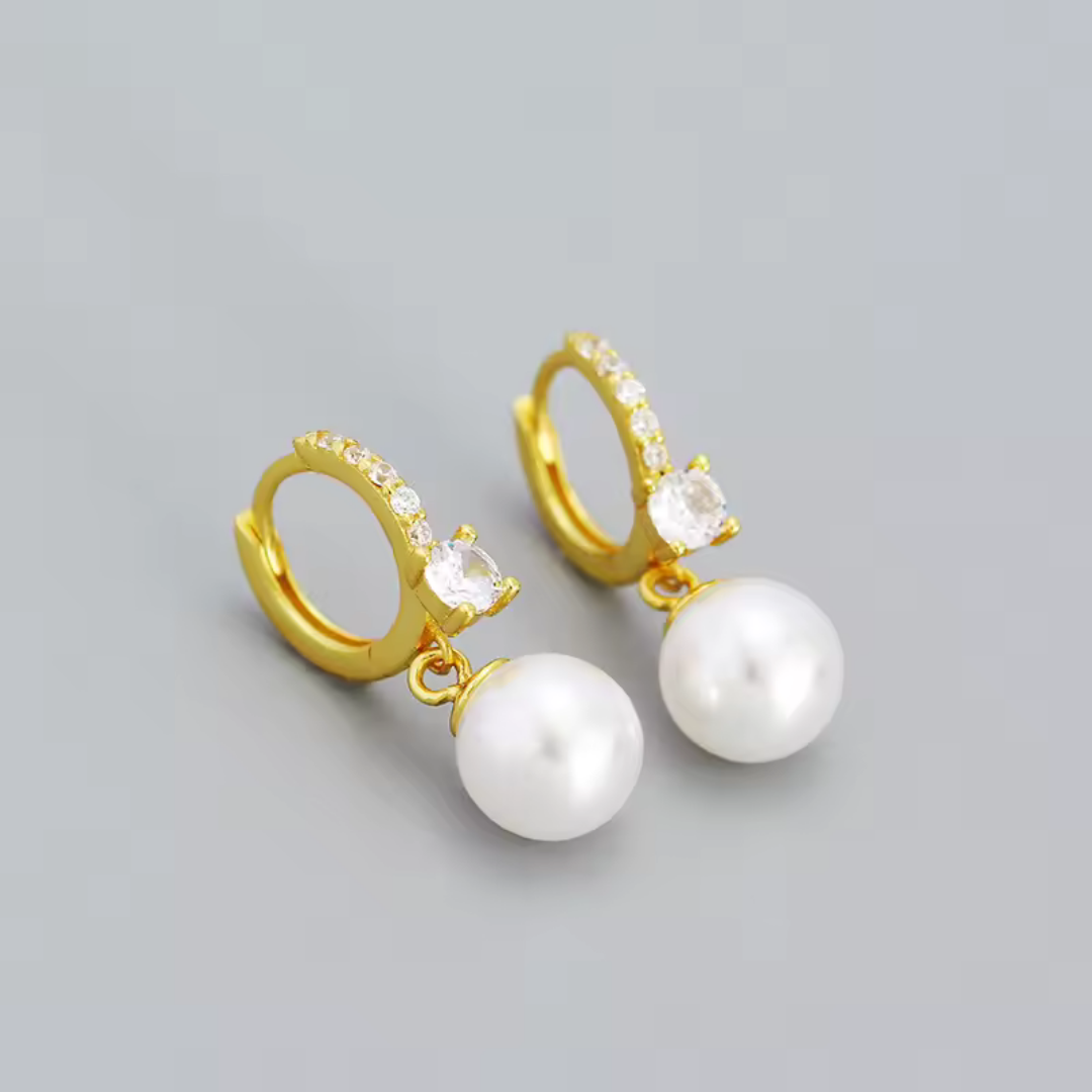 Olivie Stříbrné náušnice s perlou GOLD 8723 Ag 925; ≤2,0 g.