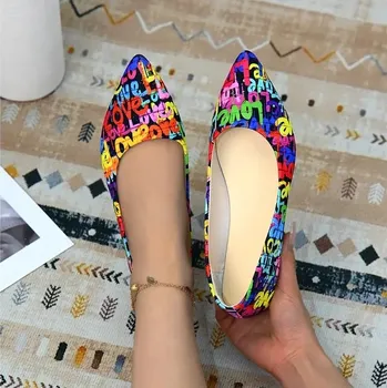 Dámské baleríny Dámské designové baleríny se špičkou Barva: love, Velikost EUR: 39