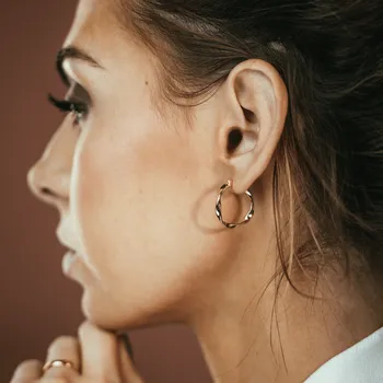 Náušnice Gold Curly Hoop náušnice