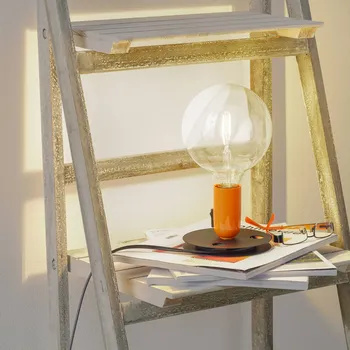 Lampička Stolní lampa FLOS Lampadina LED oranžová, černá základna - Délka kabelu 230 cm černá, oranžová 1 x 2 W LED - Doprava zdarma