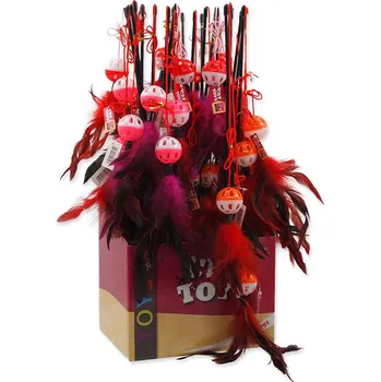 Hračka pro kočku Hračka MAGIC CAT prut míček plastový s pírky 22 cm + 50 cm 24ks