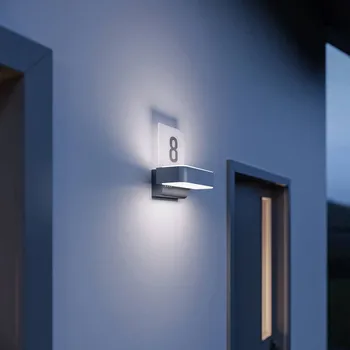 Lampička Venkovní nástěnné svítidlo STEINEL LED L 820 SC, senzor, stříbrné stříbro LED 9,8 W celkem - Doprava zdarma