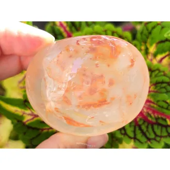 Přírodní kámen Křišťál s hematitem 114g