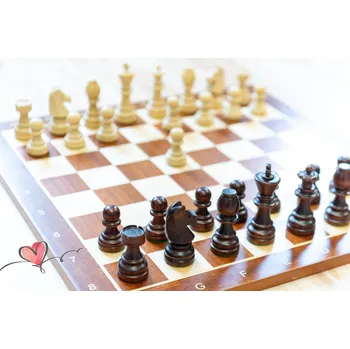 Šachy Dřevěná šachová souprava Staunton královská + doprava zdarma