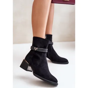 Dámská obuv Zateplené dámské boty na nízkém podpatku s ozdobnými pásky D&A MR880-027 Barva: Černá, Velikost: 38