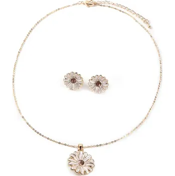 Souprava šperků B-TOP Pozlacená souprava s bílými květy Sedmikrásky