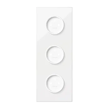 Elektrická zásuvka Simon 100 10020315-130 Sestava 3 násobná: 3 zásuvky bílá