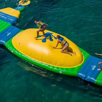 nafukovací herní moduly na vodu, nafukovací profi atrakce, vodní dráha