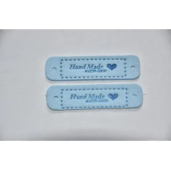 Koženkový štítek Hand made with love 5,5 x 1,5cm světle modrý