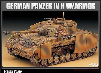 Plastikový model Academy German Panzer IV H W/armor 1:35