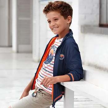 Chlapecká bunda Chlapecká přechodová oboustranná bunda Mayoral 6449 modrá, oranžová Rozměr: 160 (14 let)