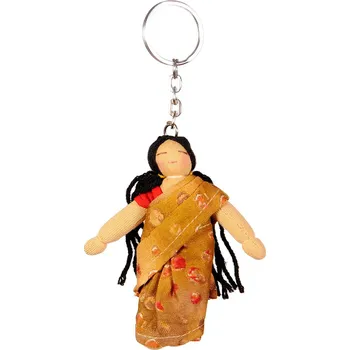 Panenka Dolls4Tibet Přívěsek Hadrová panenka indické dívky v sárí