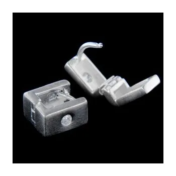 Náušnice Stříbrné náušnice s klasickým zapínáním