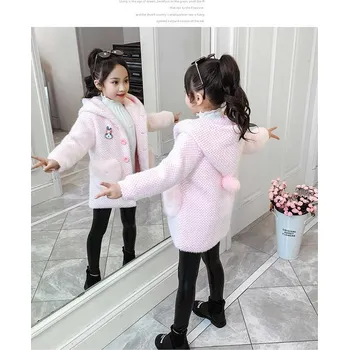 DÍVČÍ VLNĚNÝ KABÁTEK Barva: Růžová s bambulí, V E L I K O S T: 130