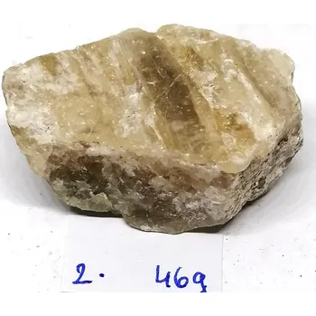 Přírodní kámen Aragonit z Hořence, jeho váha je 46 g (větší kus)