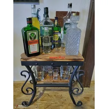 Věšák kovaný barový stolek dřevo