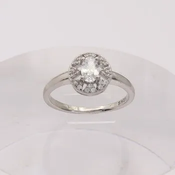 Prsten Stříbrný prsten s kamenem