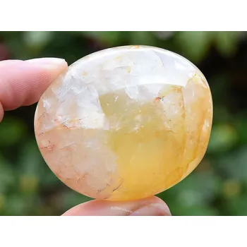 Sběratelství Leštěný křišťál s limonitem 94g